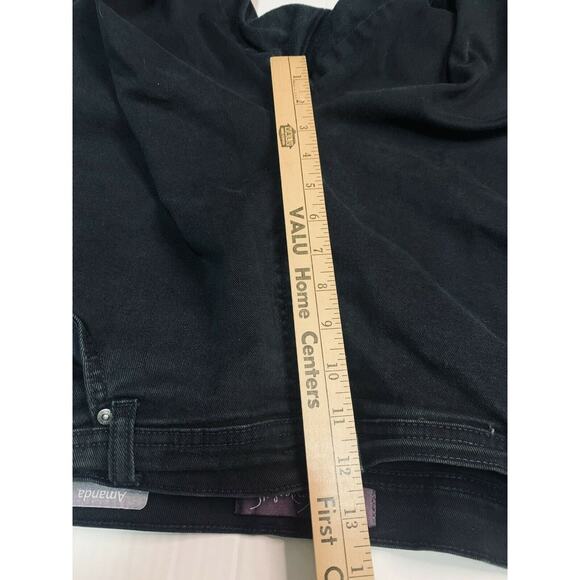 22W Gloria Vanderbilt Amanda Average Jeans Womens Black Denim 42 x 29 Stretch - Picture 11 of 12